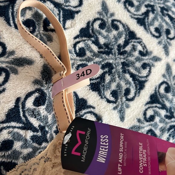 NWT,34D Maidenform wireless Bra - Picture 4 of 13